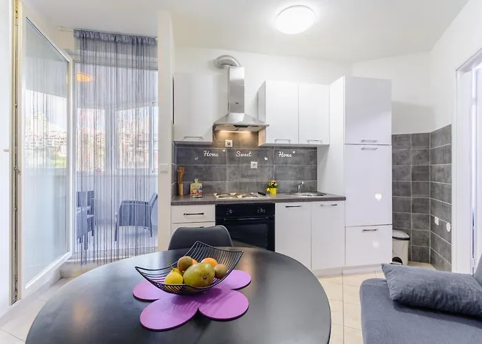 Fairytale Apartment Split